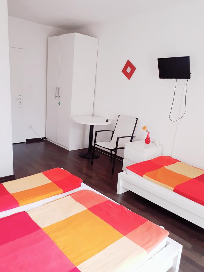 Hotel Garni Battello Melide Exterior photo